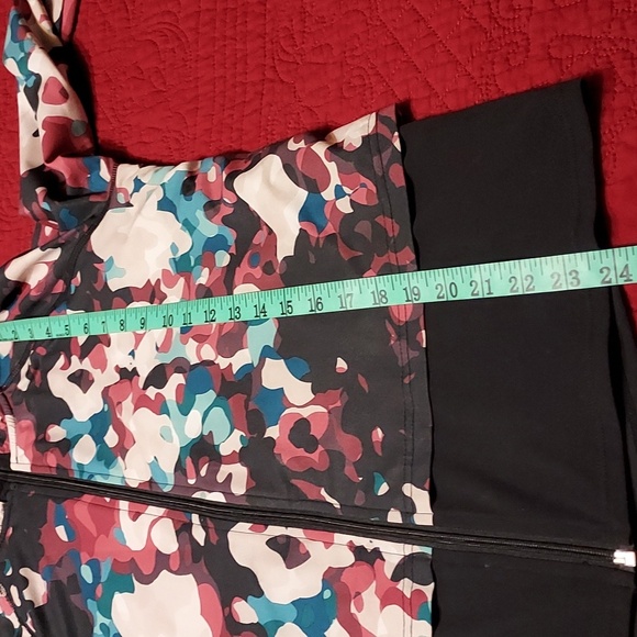 Xersion 2 piece Activewear EUC - Picture 7 of 14